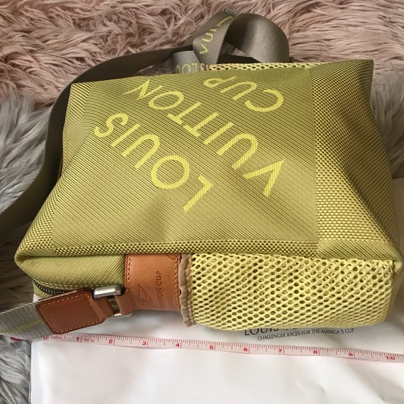 Louis Vuitton LV Cup 2000 Weatherly Yellow Shoulder Bag - Picture 16 of 17